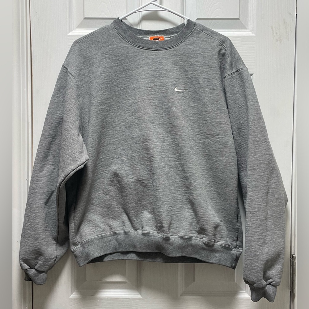 Nike crewneck. Size medium